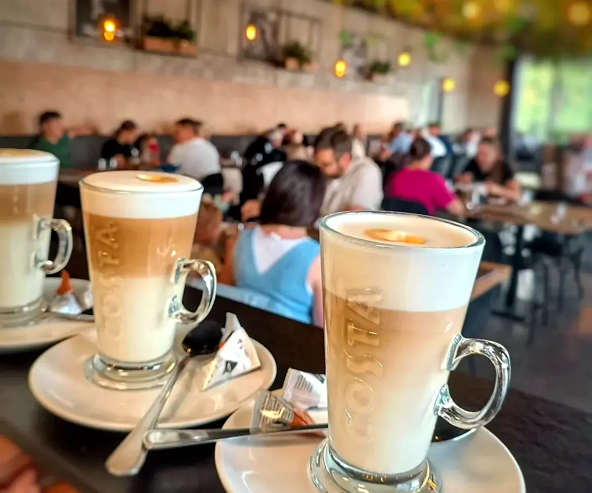 Po jedzeniu albo na krótką przerwę w Restauracji Czarny Piec Kościan